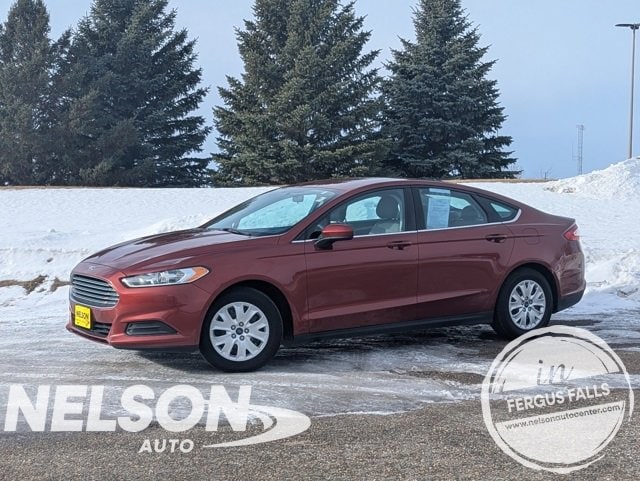 2014 Ford Fusion S's photo