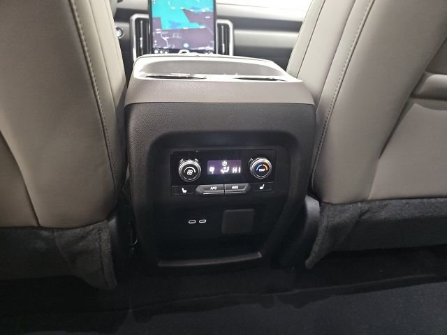 2026 GMC Acadia Elevation - Photo 35