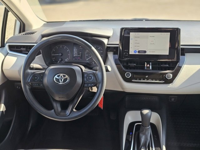 2024 Toyota Corolla LE photo 2