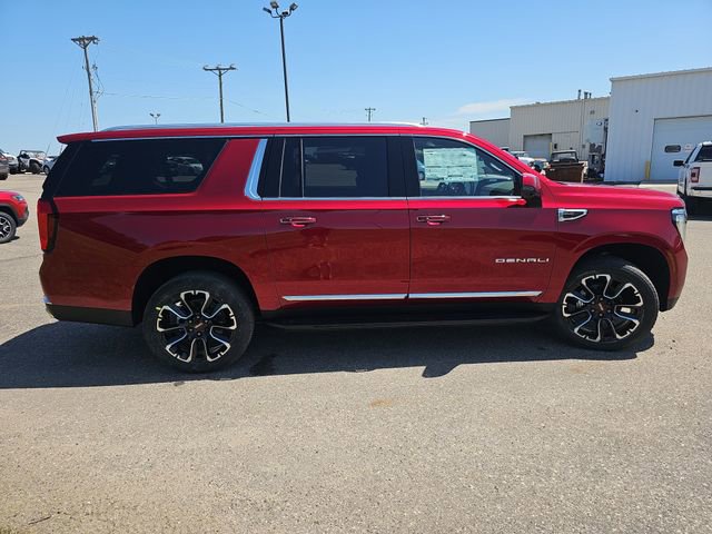 2026 GMC Yukon XL Denali - Photo 6