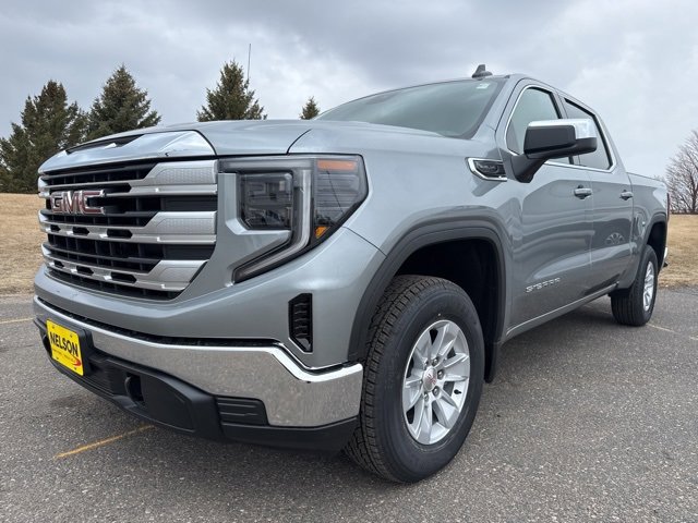 2025 Gmc Sierra 1500 SLE photo 2
