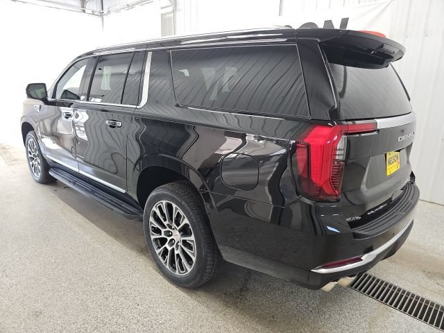 2026 GMC Yukon XL Denali - Photo 9