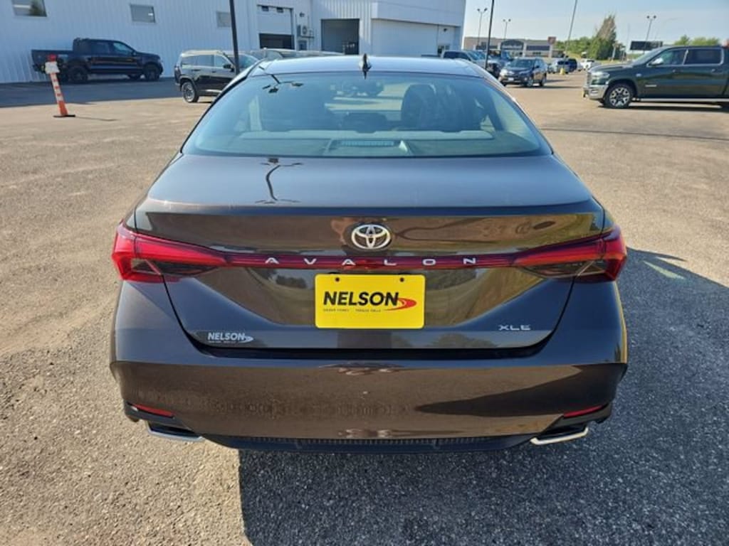 Used 2019 Toyota Avalon XLE Sedan