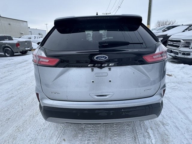 2022 Ford Edge SEL photo 4