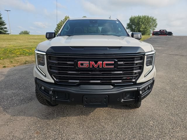 2026 GMC Sierra 1500 AT4X - Photo 8