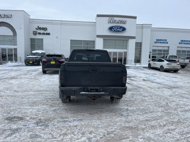 2011 Chevrolet Silverado 1500 LT photo 4