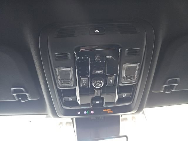 2026 GMC Yukon XL Denali - Photo 33