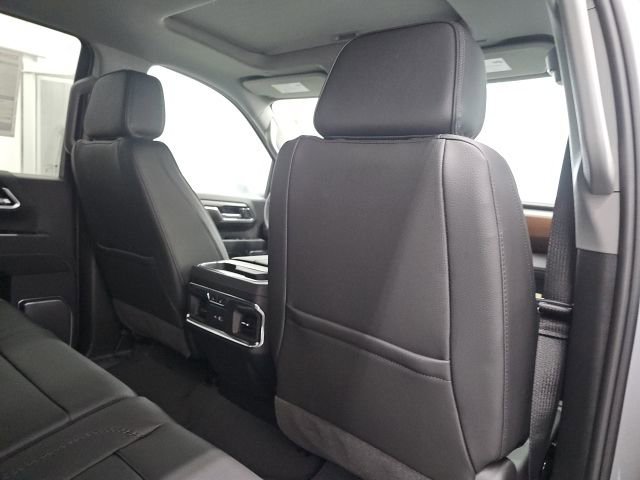 2026 GMC Sierra 3500HD Denali - Photo 14