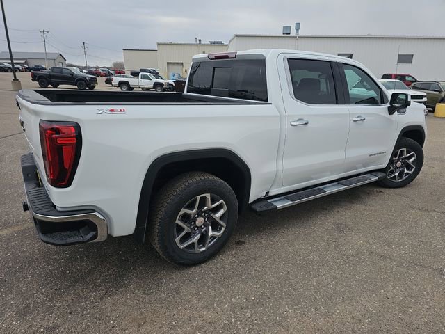 2026 GMC Sierra 1500 SLT - Photo 5