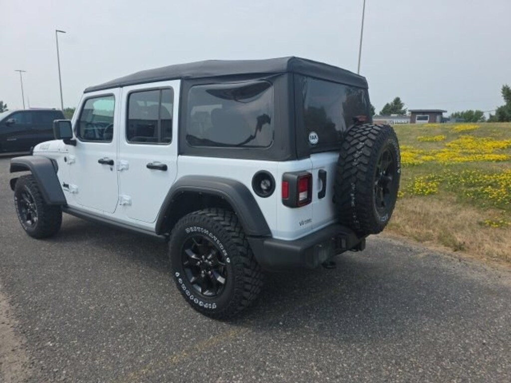 Used 2023 Jeep Wrangler Willys SUV