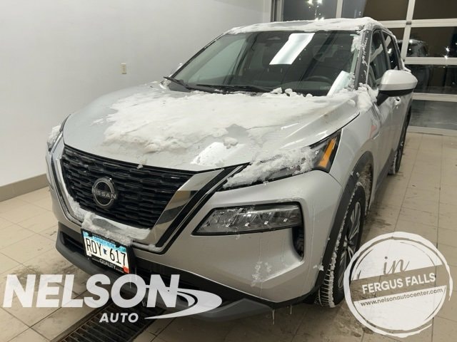 2023 Nissan Rogue SV's photo