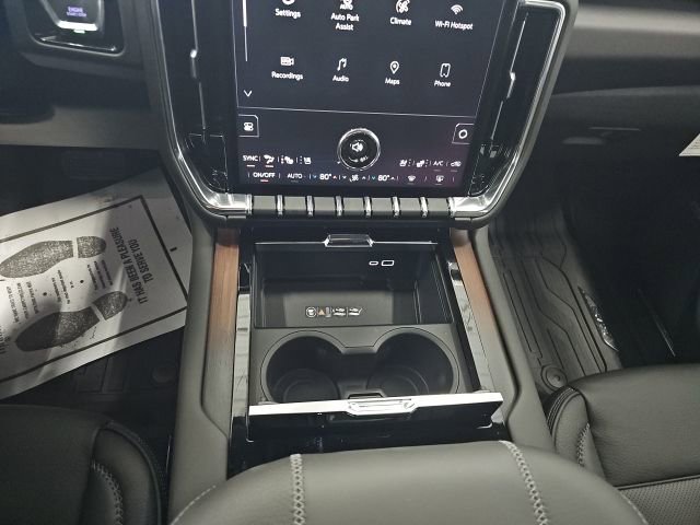 2026 GMC Yukon XL Denali - Photo 30