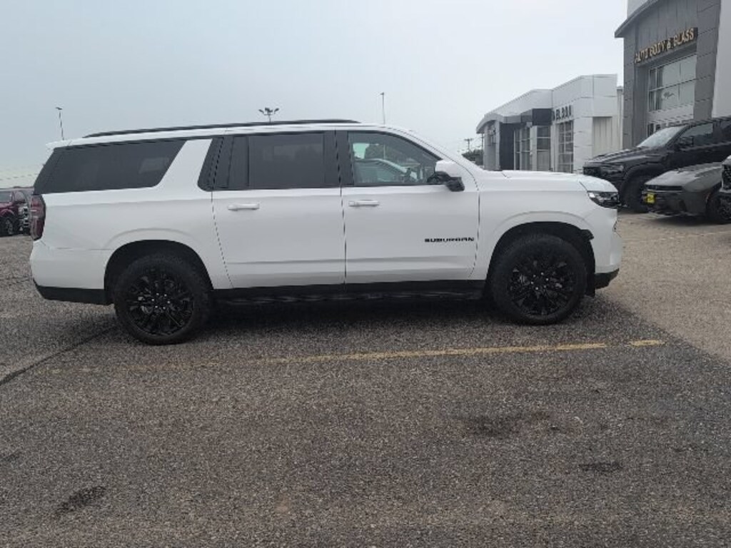 Used 2024 Chevrolet Suburban RST SUV