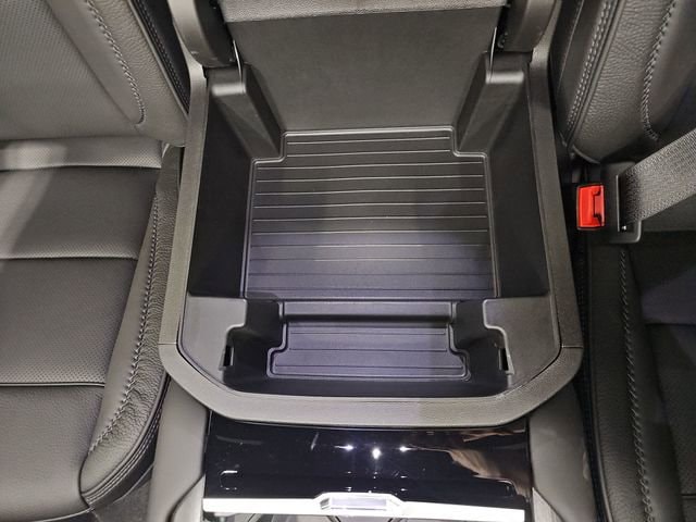 2026 GMC Yukon XL Denali - Photo 24