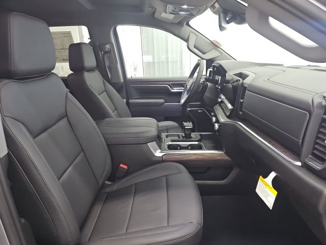 2026 GMC Sierra 1500 SLT - Photo 12