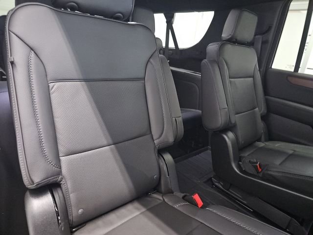 2026 GMC Yukon XL Denali - Photo 16