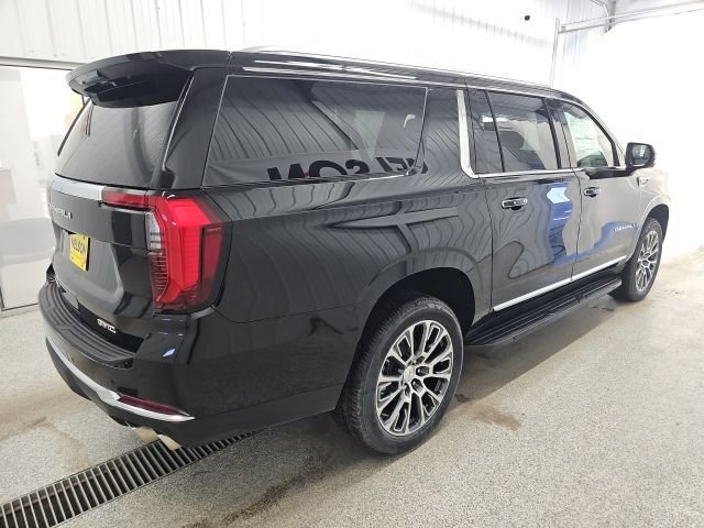 2026 GMC Yukon XL Denali - Photo 7