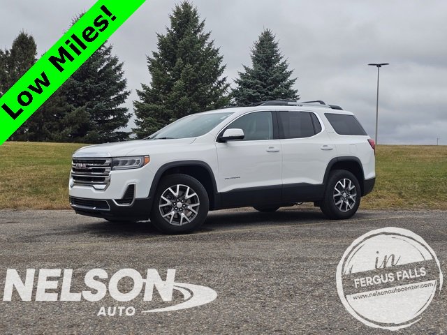 2023 GMC Acadia SLE's photo