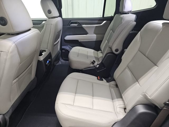 2026 GMC Acadia Elevation - Photo 20