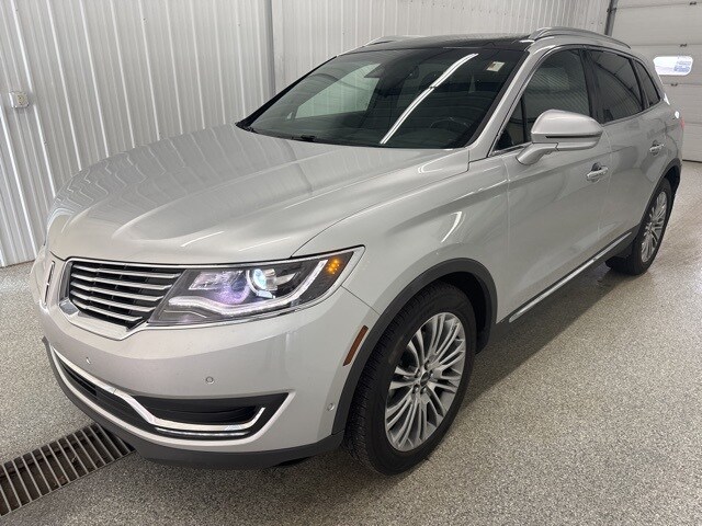 Used 2018 Lincoln MKX Reserve with VIN 2LMPJ8LR8JBL21692 for sale in Fergus Falls, Minnesota