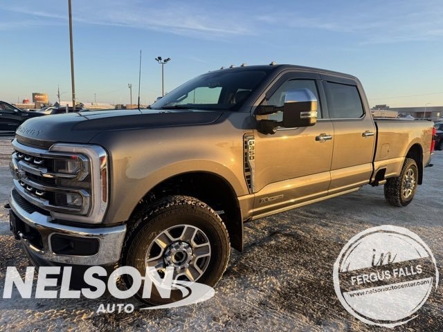 2025 Ford F-350 Super Duty Lariat's photo