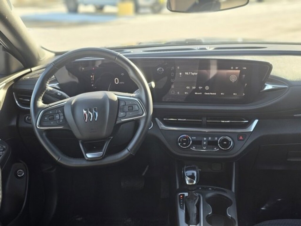 Used 2024 Buick Envista Preferred SUV