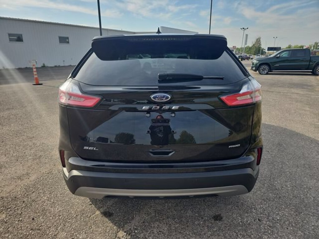 Used 2024 Ford Edge SEL SUV
