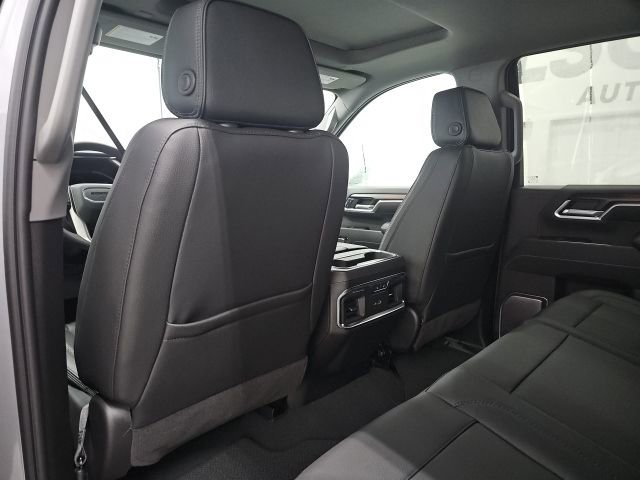 2026 GMC Sierra 3500HD Denali - Photo 17