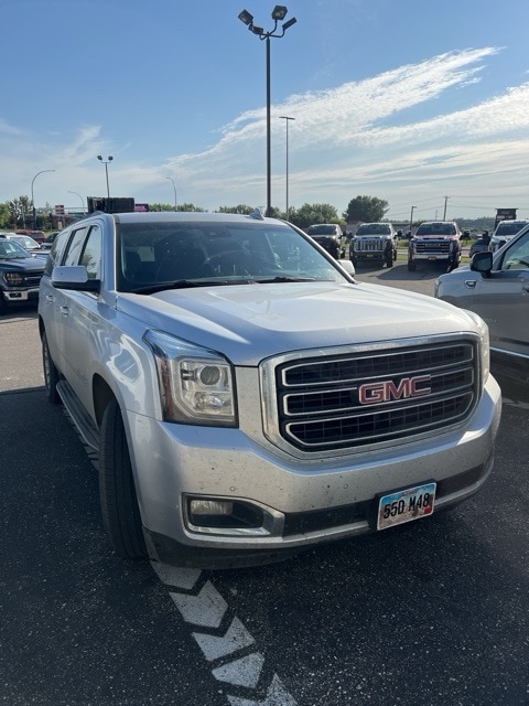 Used 2019 GMC Yukon XL SLT with VIN 1GKS2GKC9KR234854 for sale in Fergus Falls, MN