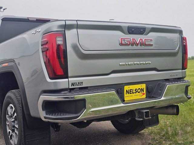 2024 Gmc Sierra 3500 HD SLT photo 3