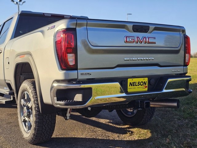 2026 Gmc Sierra 2500 HD SLE photo 3
