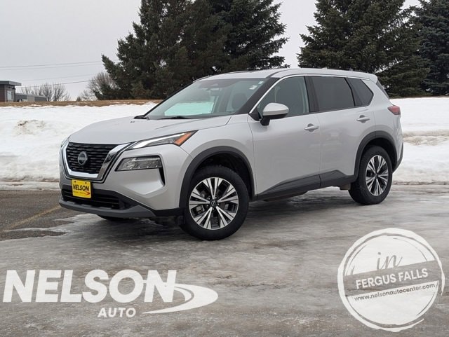2023 Nissan Rogue SV's photo