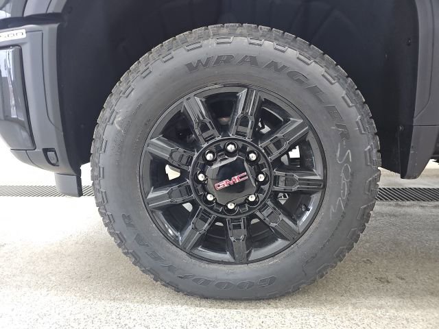 2026 GMC Sierra 2500HD AT4 - Photo 10