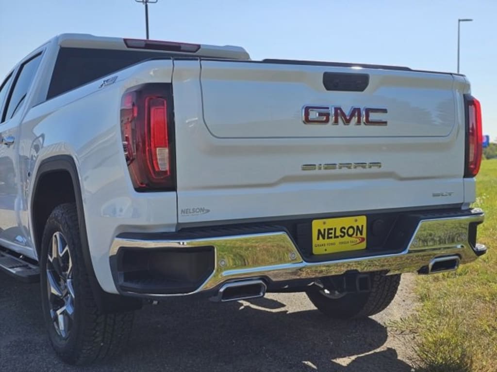 New 2026 GMC Sierra 1500 SLT Truck