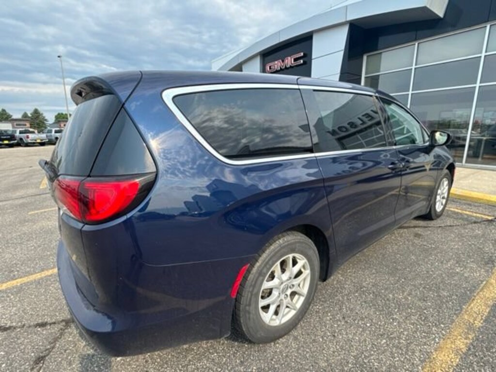 Used 2020 Chrysler Voyager LX Van Passenger Van