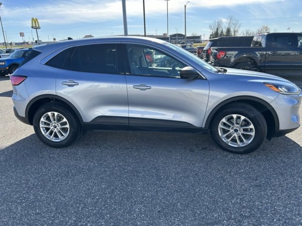 Used 2022 Ford Escape SE SUV