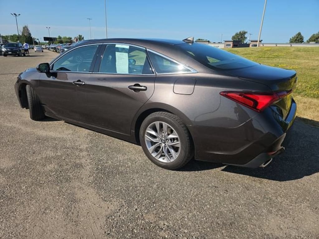 Used 2019 Toyota Avalon XLE Sedan