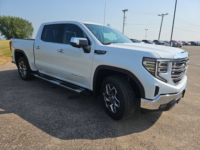 2026 GMC Sierra 1500 SLT - Photo 6