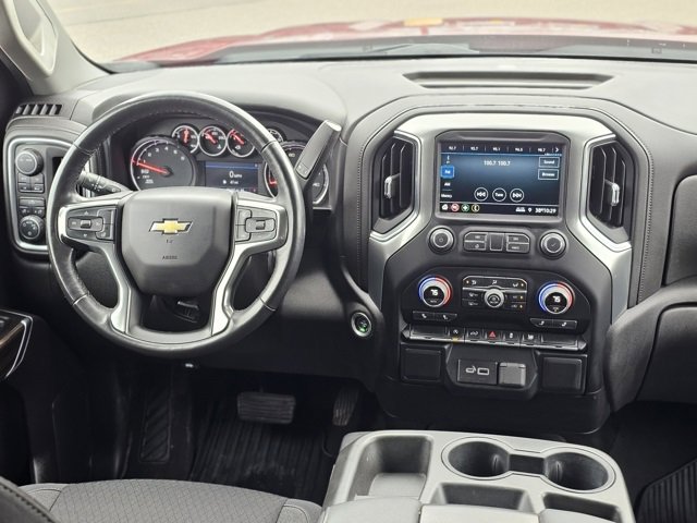 Used 2022 Chevrolet Silverado 1500 Limited LT with VIN 1GCUYDED9NZ204344 for sale in Fergus Falls, Minnesota