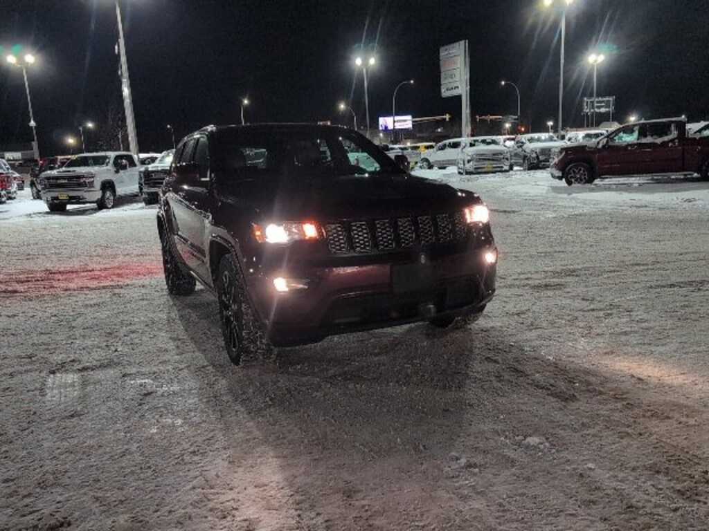 Used 2020 Jeep Grand Cherokee Altitude SUV