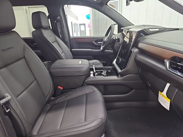2026 GMC Yukon XL Denali - Photo 29