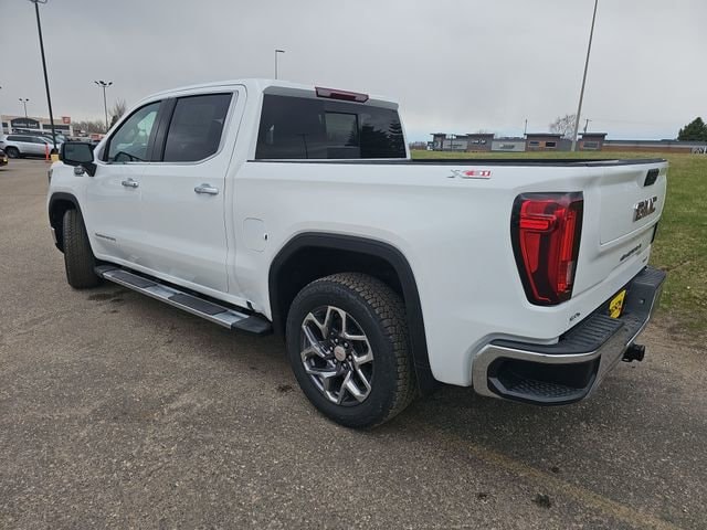 2026 GMC Sierra 1500 SLT - Photo 3