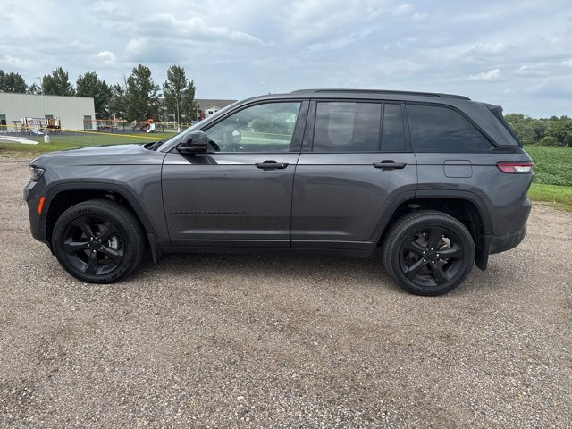 Used 2024 Jeep Grand Cherokee Altitude with VIN 1C4RJHAG4RC159825 for sale in Fergus Falls, Minnesota