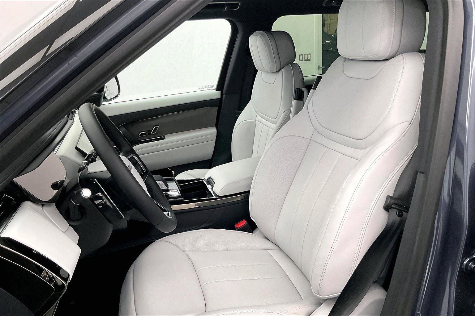 2025 Land Rover Range Rover Sport SE - Photo 5