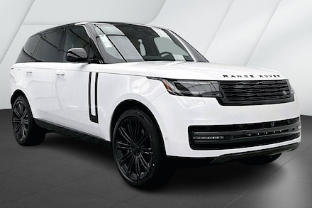 2026 Land Rover Range Rover SE SUV