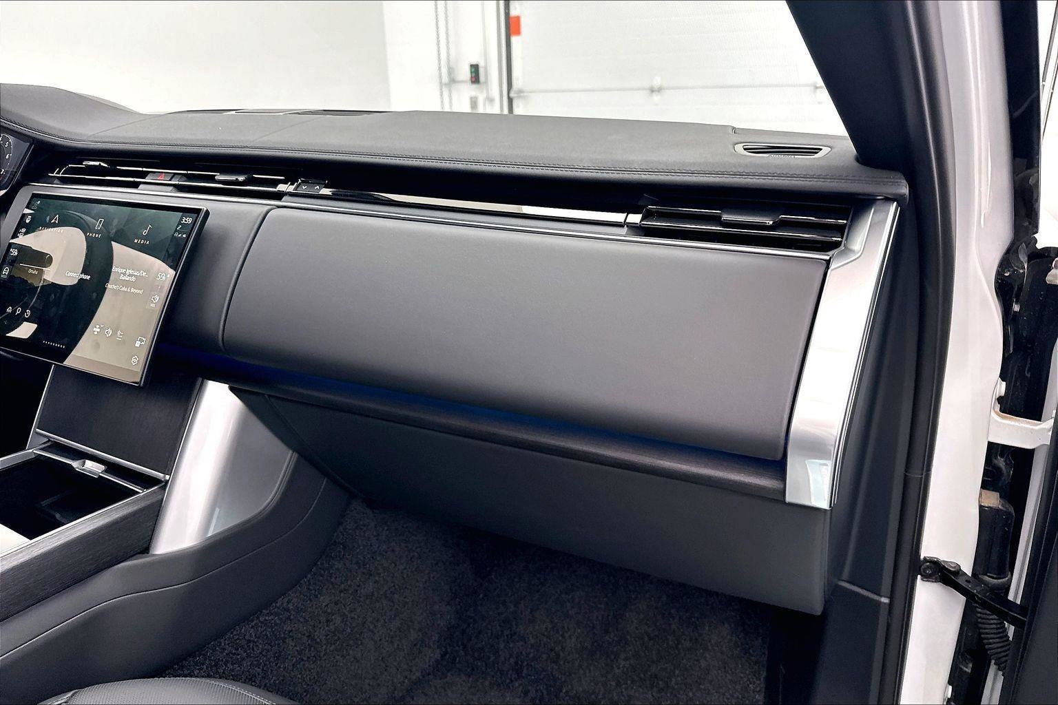 2025 Land Rover Range Rover SE - Photo 27