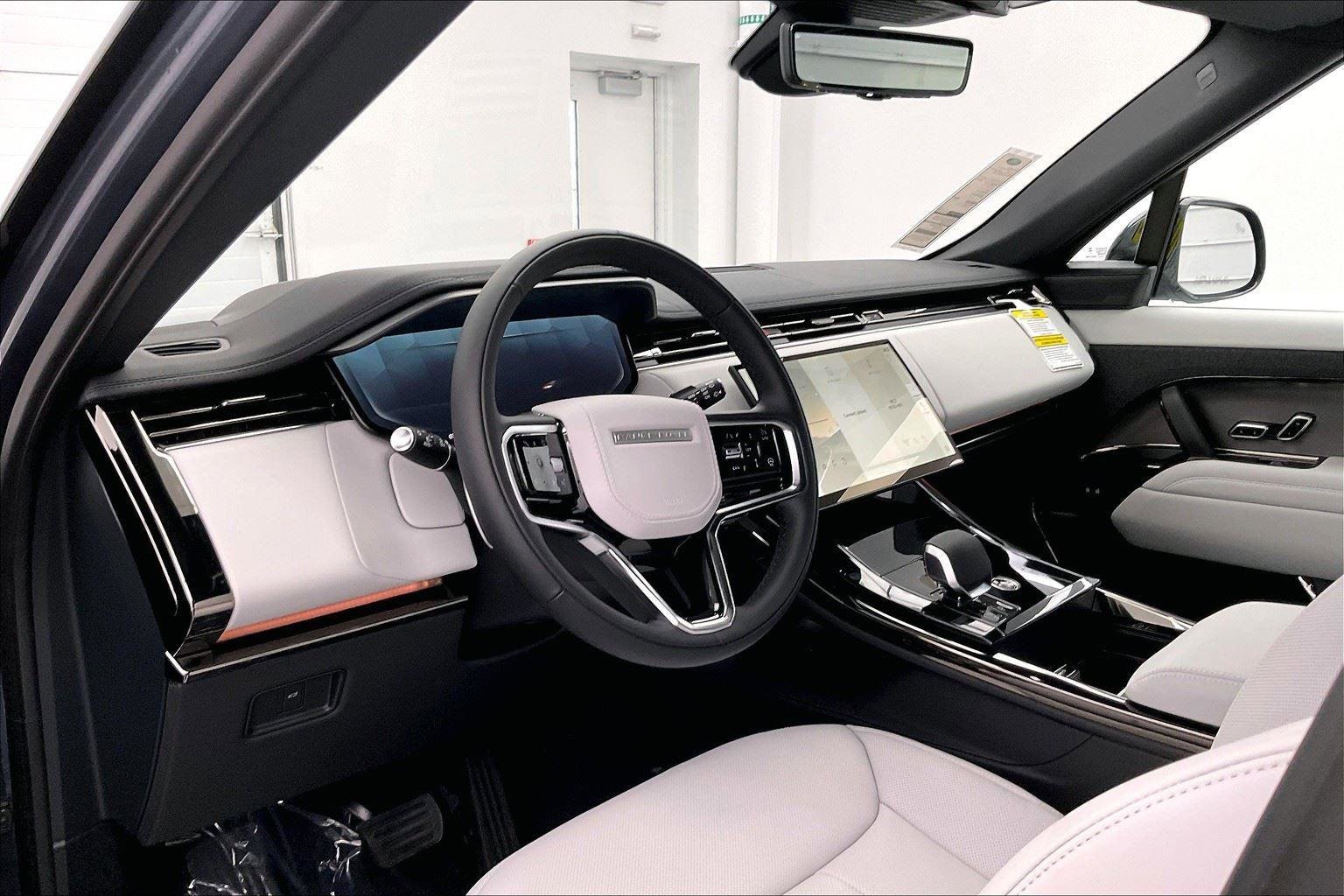 2025 Land Rover Range Rover Sport SE - Photo 3