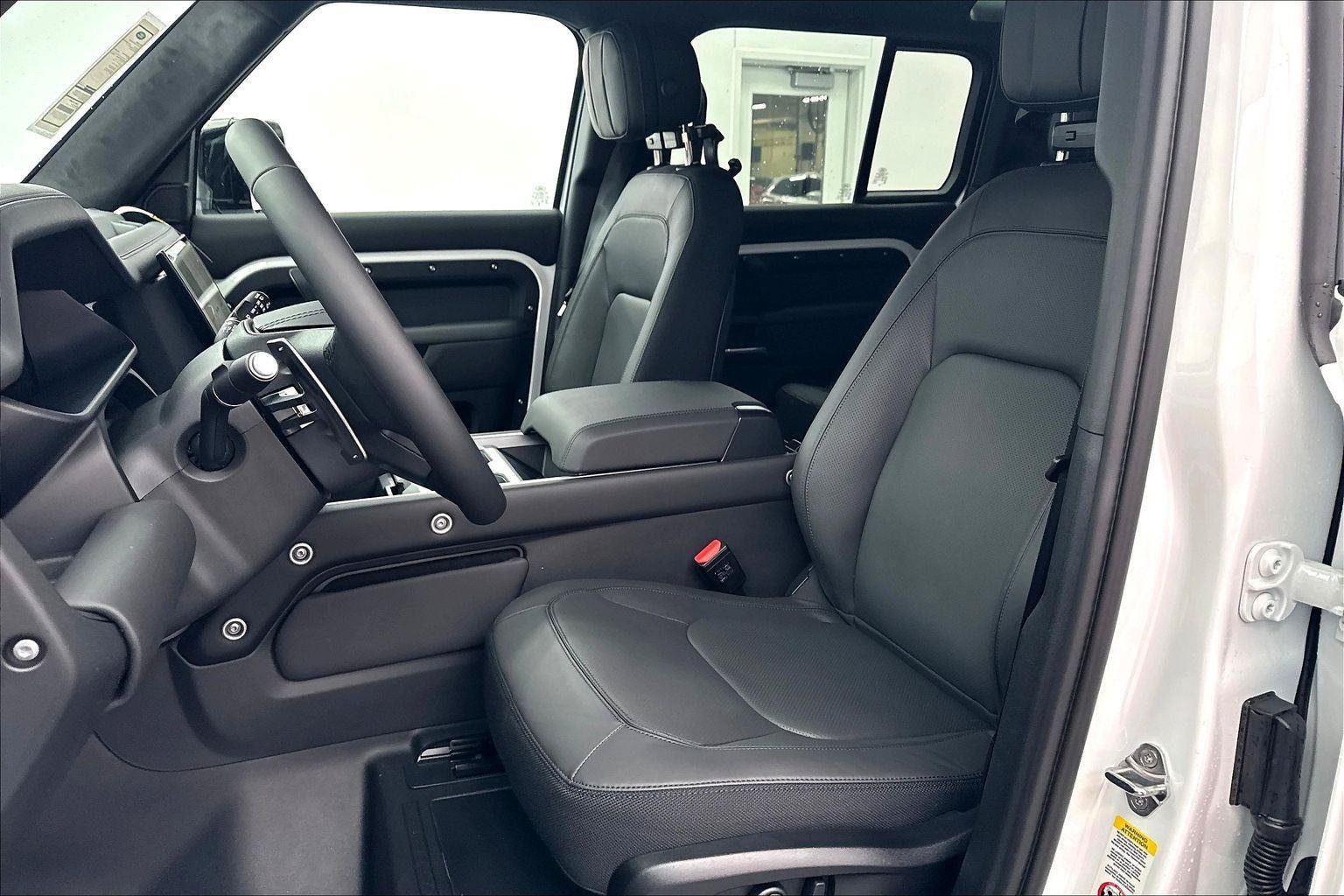 2026 Land Rover Defender V8 | CarEdge | CarEdge