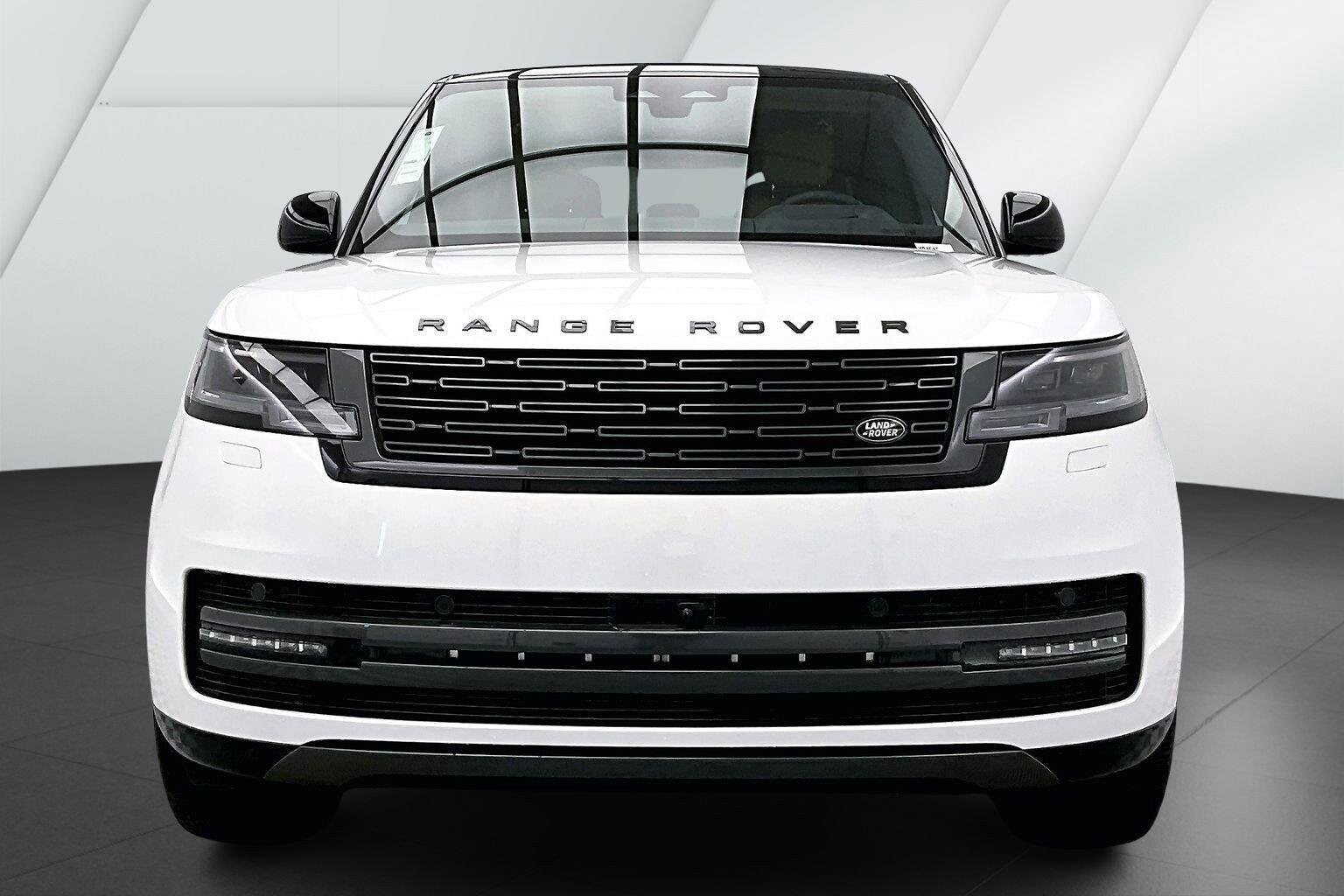 2026 Land Rover Range Rover SE - Photo 13