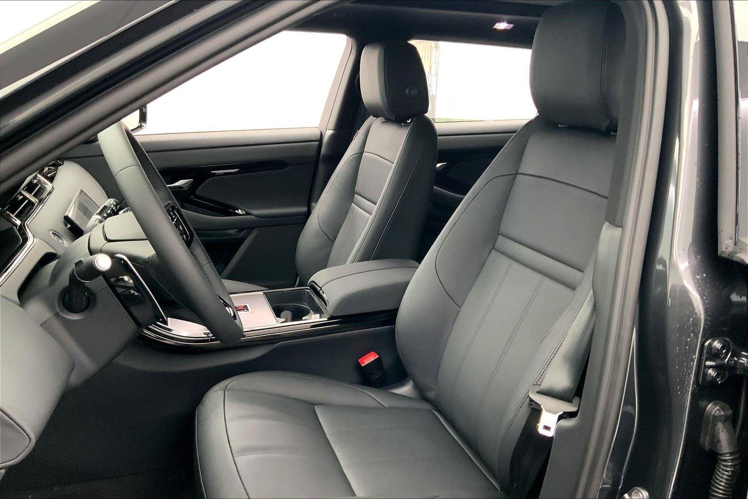 2026 Land Rover Range Rover Evoque Dynamic SE - Photo 6